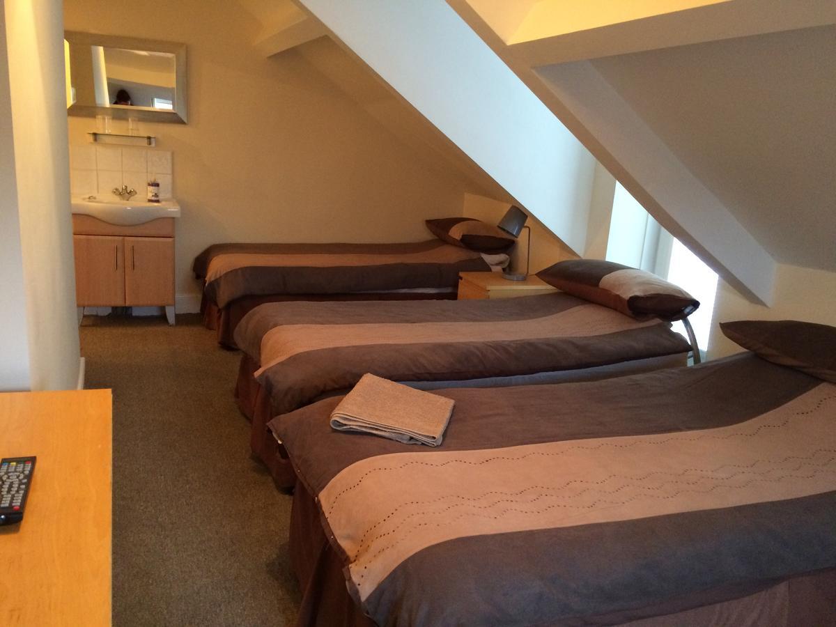 Melrose Guest House Уитли Бей Екстериор снимка
