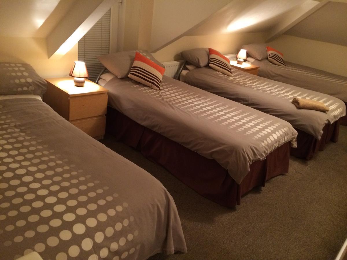 Melrose Guest House Уитли Бей Екстериор снимка